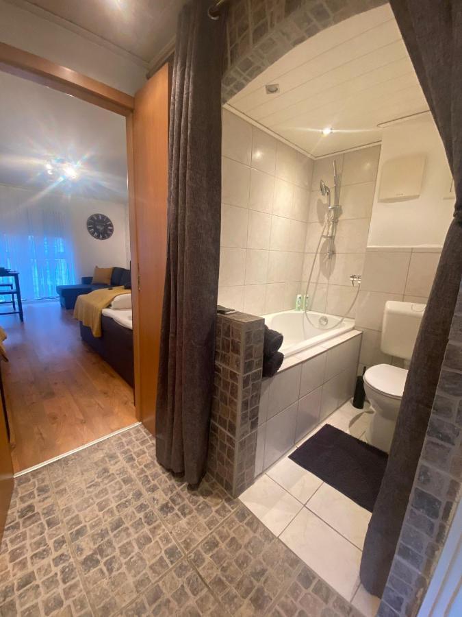 Apartment Im Stadtzentrum Mit W-Lan Home Sweet Home Фюрт Экстерьер фото